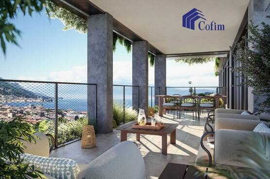 Luxury Apartment and penthouses in green resorts, lake view, terraces and pools Salò